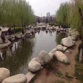 驳岸石