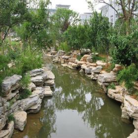 驳岸石